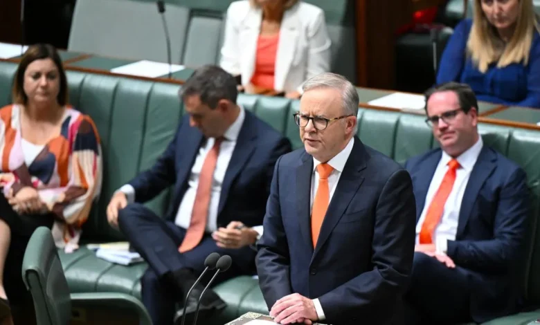 UK MPs Reject Under-16 Social Media Ban, Back Flexible Government Controls