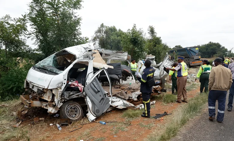 At Least 13 Schoolchildren Killed in Minibus–Truck Crash Near Johannesburg