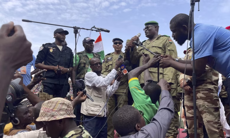 Niger Coup Attempt: FG Raises Alarm, Demands Peaceful Political Resolution