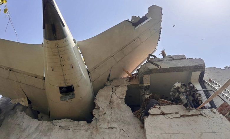 One Dead After Plane From Canada Crashes in Greenland