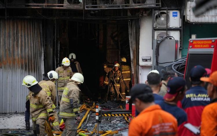 Battery Blast Triggers Blaze That Kills 22 in Indonesia’s Capital