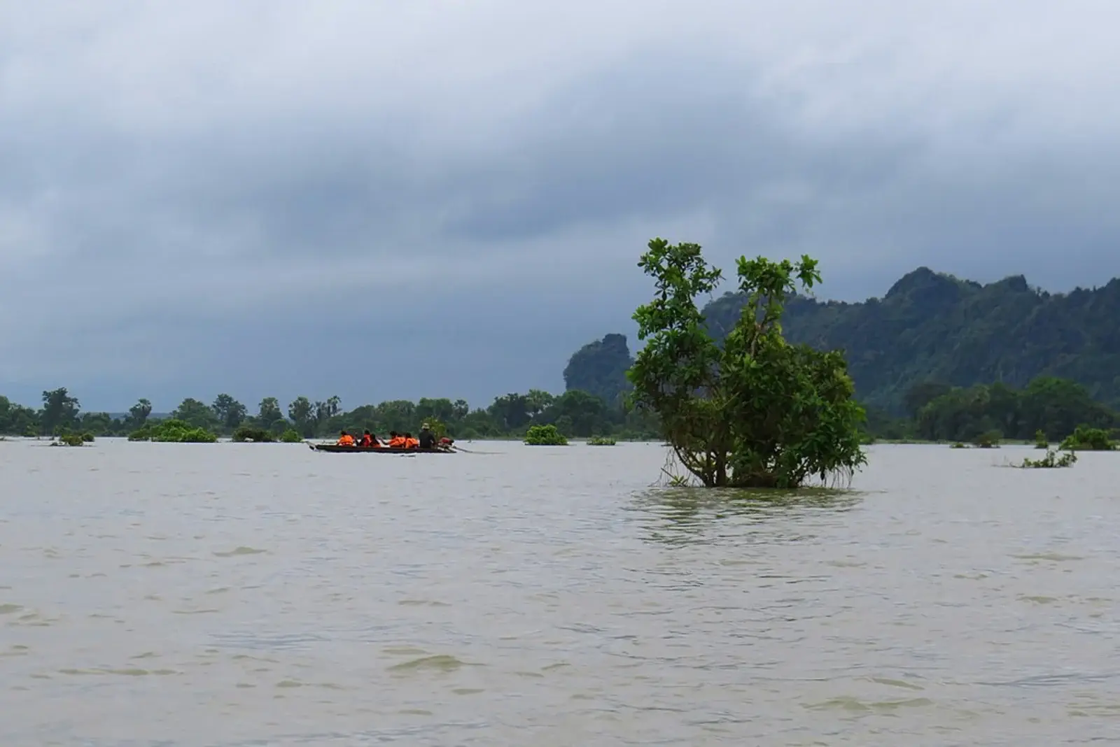 Thousands Trapped in Northern Myanmar Flooding - TV360 Nigeria