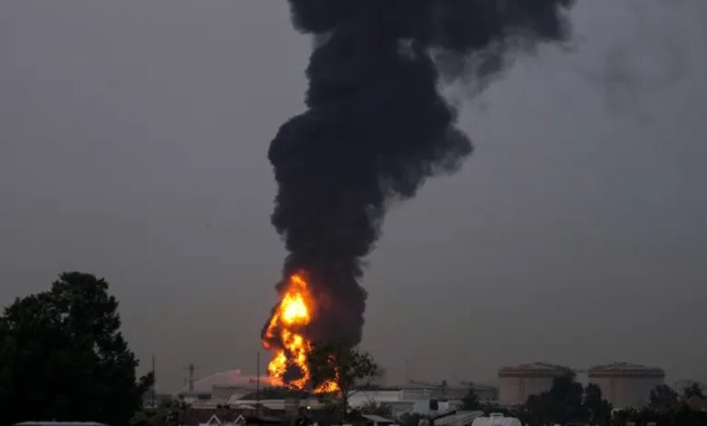 Missile Debris Kills One in Abu Dhabi as Iran Expands Gulf Attacks