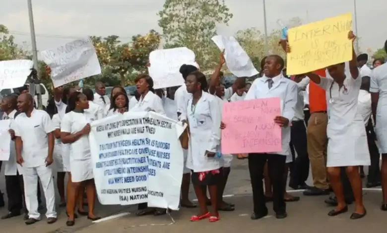 Health Minister Meets Striking Nurses, Midwives in Effort to End Warning Strike