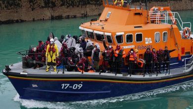 Four Migrants Die in English Channel Crossing Attempt