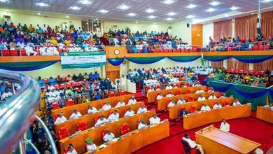 Lagos Assembly Workers Apologise For Assaulting Dss Officials