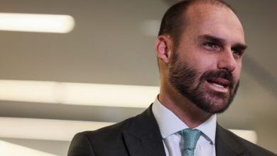 Eduardo Bolsonaro to Face Trial for Alleged Obstruction in Father’s Case