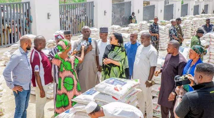Natasha Akpoti-Uduaghan Distributes Christmas Rice to Constituents Across Five Kogi LGAs