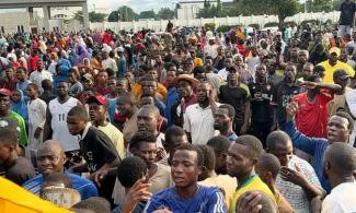 Three Killed In Niger Govt House Stampede, Atiku Seeks Accountability