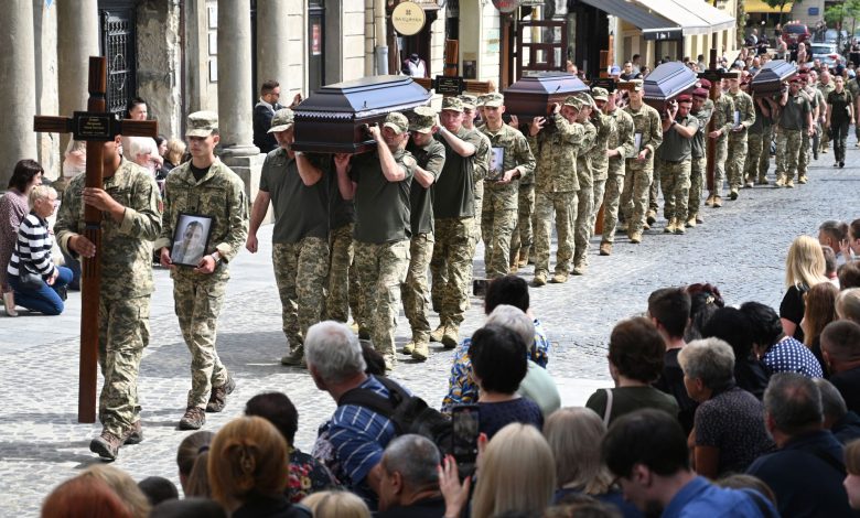 Russia and Ukraine Exchange Over 1,000 Soldiers’ Bodies Amid War Talks