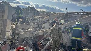 Rescue Workers Killed in Russian Strikes on Ukraine’s Kharkiv