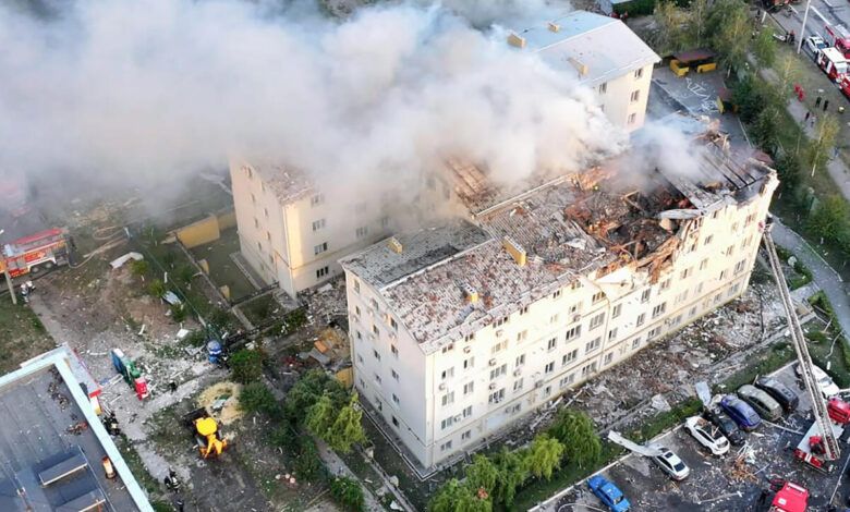 Massive Russian Strikes Batter Ukraine’s Energy Grid, Killing One and Triggering Widespread Outages