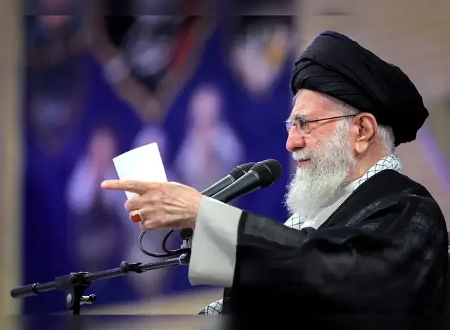 Iraq’s Ayatollah Sistani Warns Against Targeting Iran’s Leadership