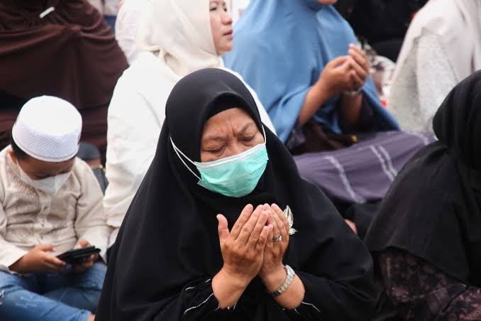 Haze from Indonesian Wildfires Sickens More Than 170,000 People