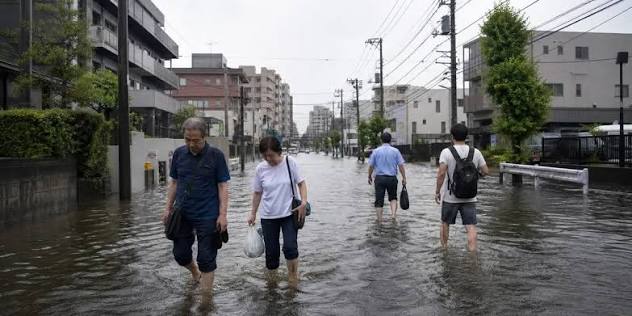 Typhoon Dujuan Leaves Four Dead And Thousands Without Power In Japan
