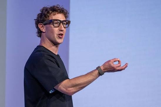 Meta Rolls Out Camera-Free AI Glasses Amid Privacy Scrutiny