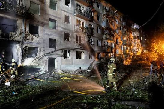 Fresh Attacks Hit Kyiv After Russia’s Three-Day Strike Halt Expires